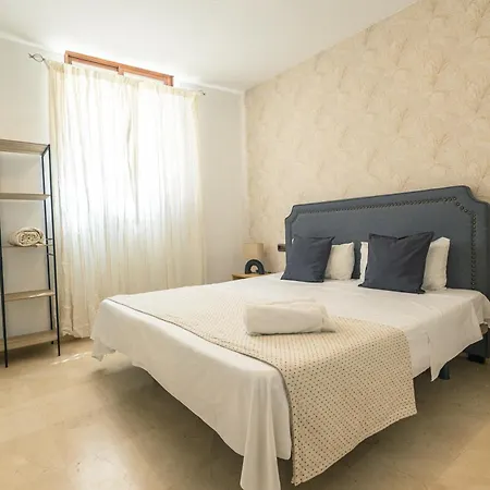 Grande Apartamento Familiar Seville Exterior photo